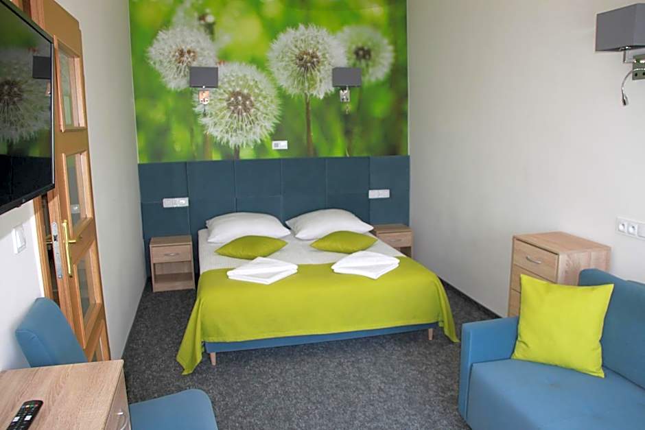 Hotel Zielony & OW Borowik & Pensjonat Manhattan - Centrum Rekreacji i Wypoczynku GASTROTUR