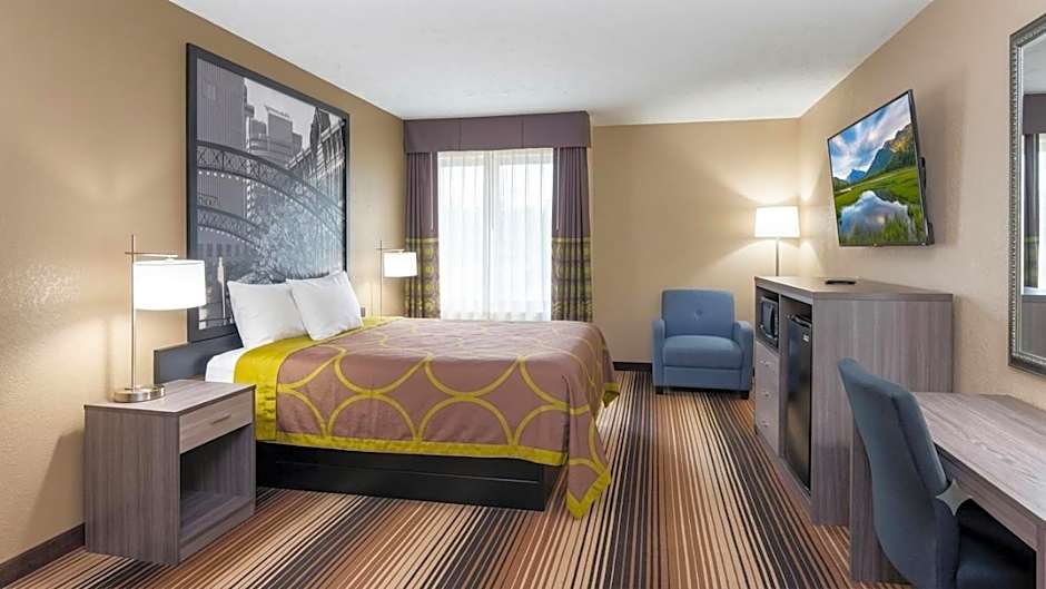 Super 8 by Wyndham Harrison OH