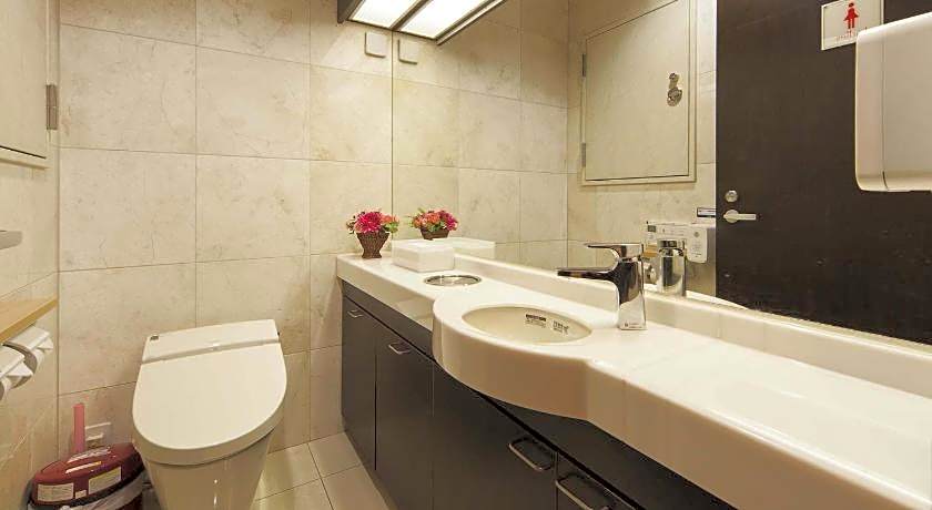 Toyoko Inn Hon-atsugi-eki Minami-guchi