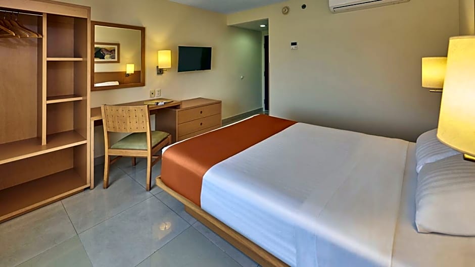 City Express by Marriott Mazatlán