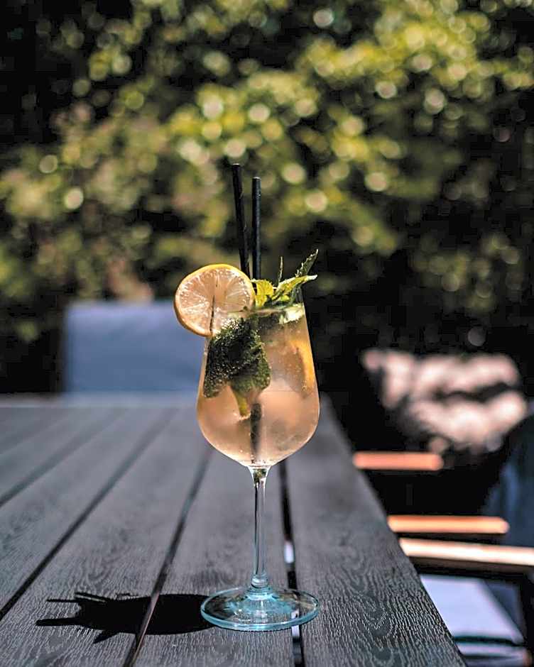 Delta Est Hotel & Restaurant