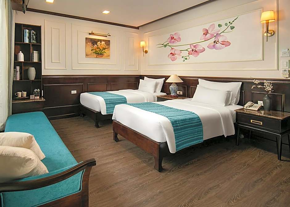 Orchid Trendy Cruise