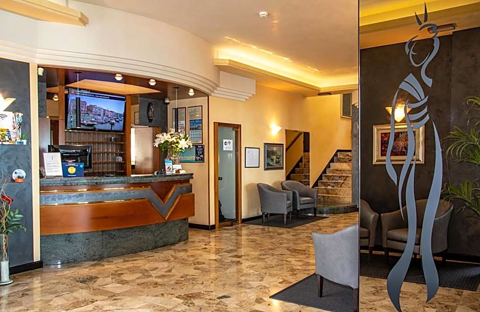 Hotel Sayonara