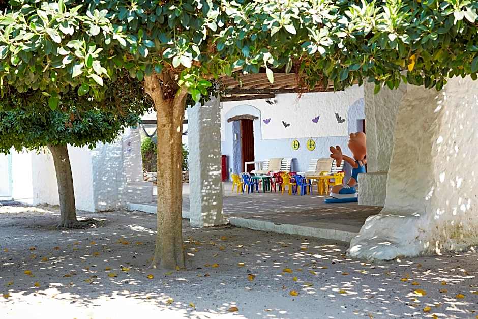 Invisa Hotel Club Cala Blanca