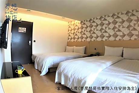 Superior Quadruple Room With Balcony