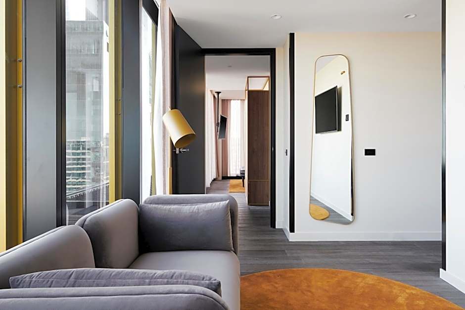 Quincy Hotel Melbourne