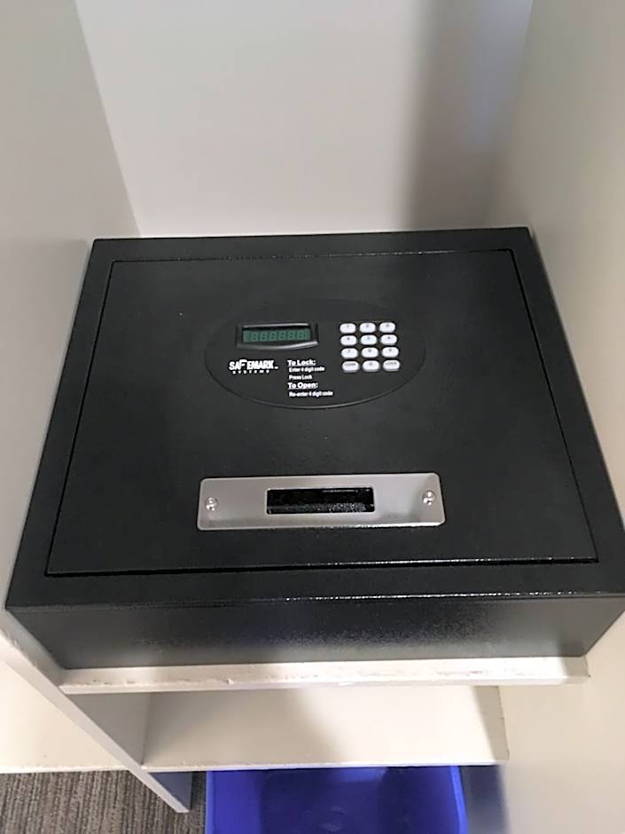 Whistler Village Inn & Suites