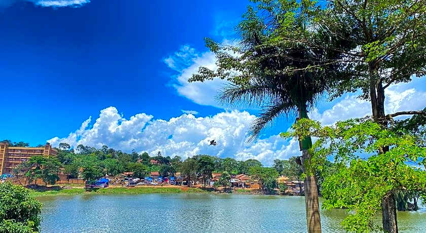 Royal Lake View Gardens