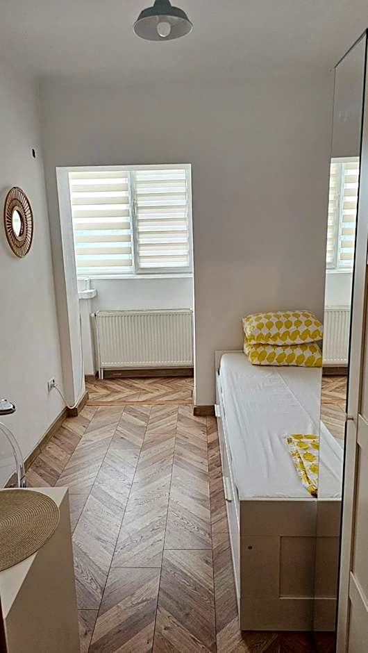 Private room at Ceausescu's place in Old City Unirii Square