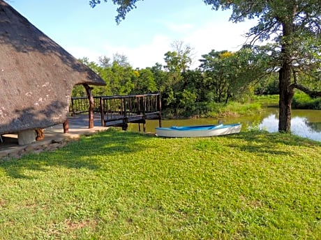 Karibu River Retreat