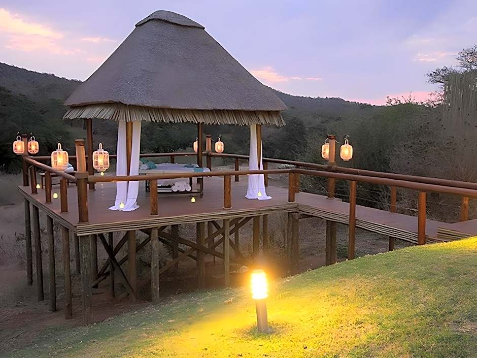 Amakhosi Safari Lodge