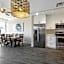 Spacious 4BR Luxury Condo Steps to French Quarter