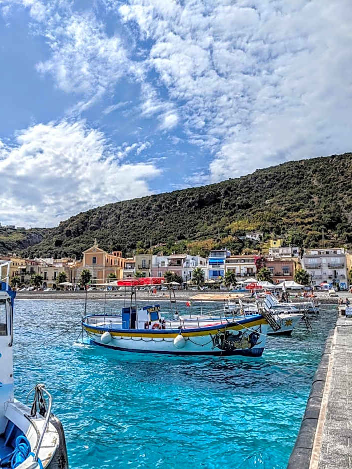 B&B Al Salvatore Di Lipari