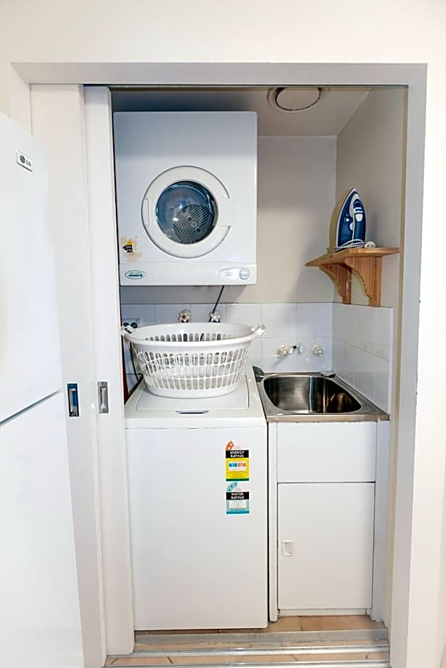 Sanctuary Lake Apartments