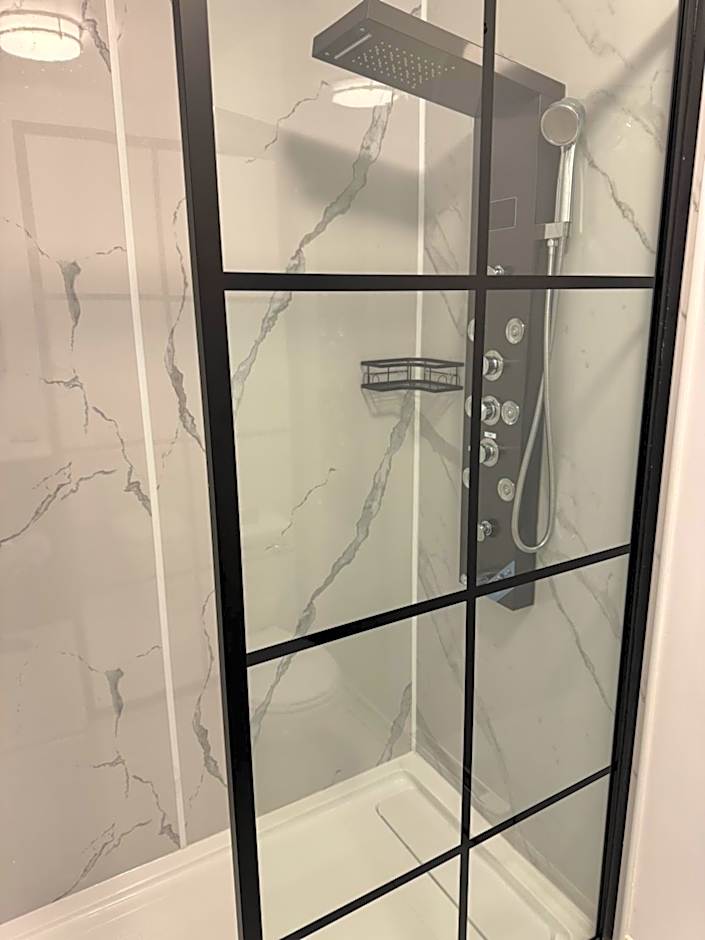 Le 900 Tremblant Inn Café and Bistro