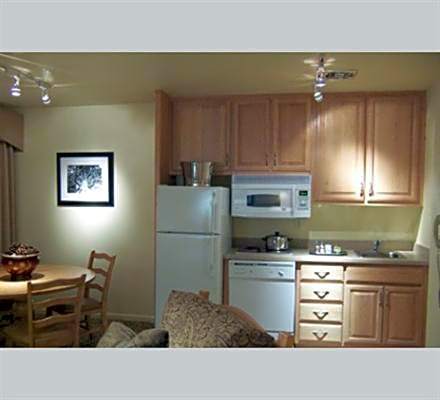 GetAways at the Lodge at Kingsbury Crossing