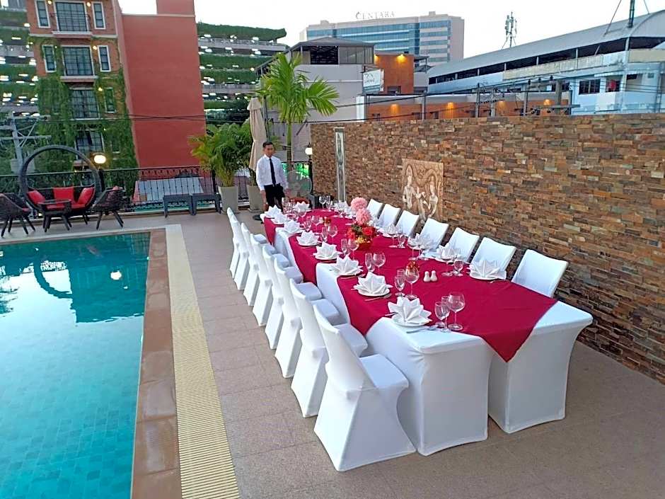 Banbua Grand Udon Hotel