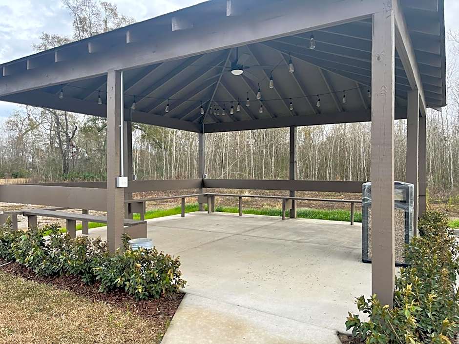 Studio 6 Gonzales, LA Baton Rouge Geismar Prairieville I 10