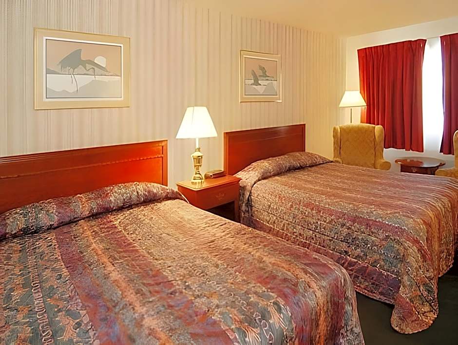 Super 8 by Wyndham Ontario