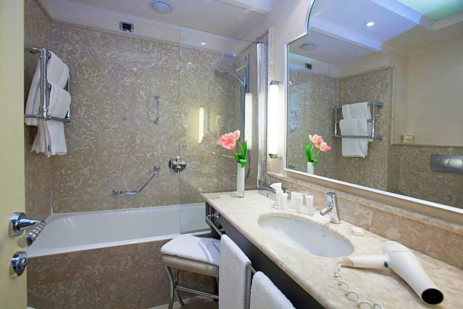 Starhotels Tuscany