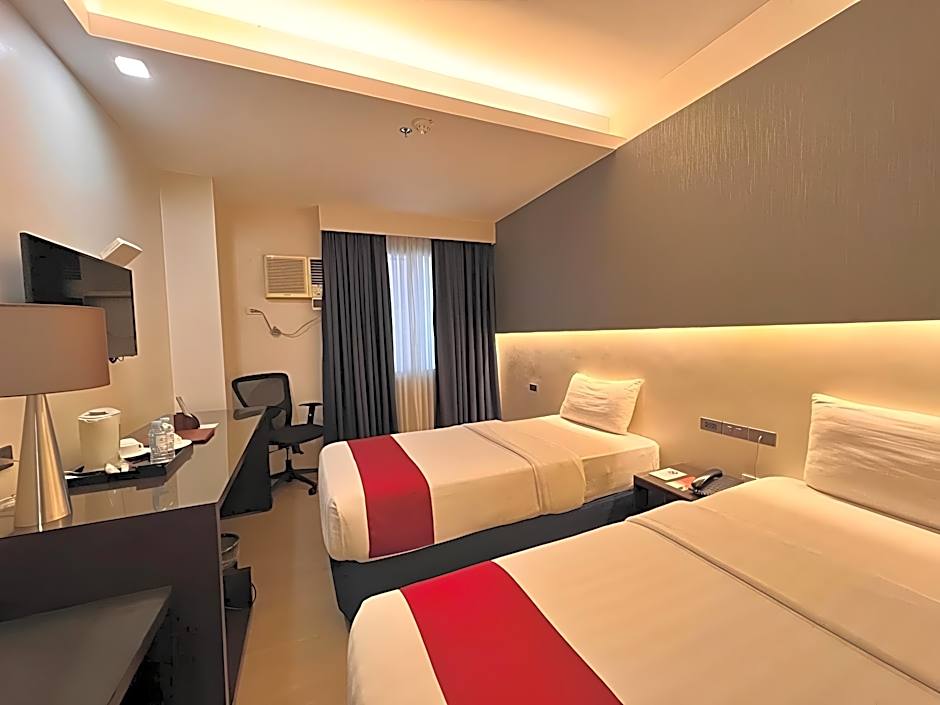Sarrosa International Hotel And Residential Suites