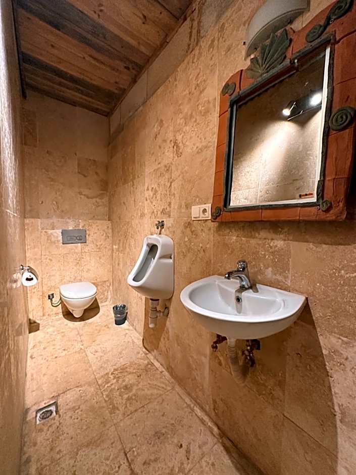 Harkasos Cave Hotel