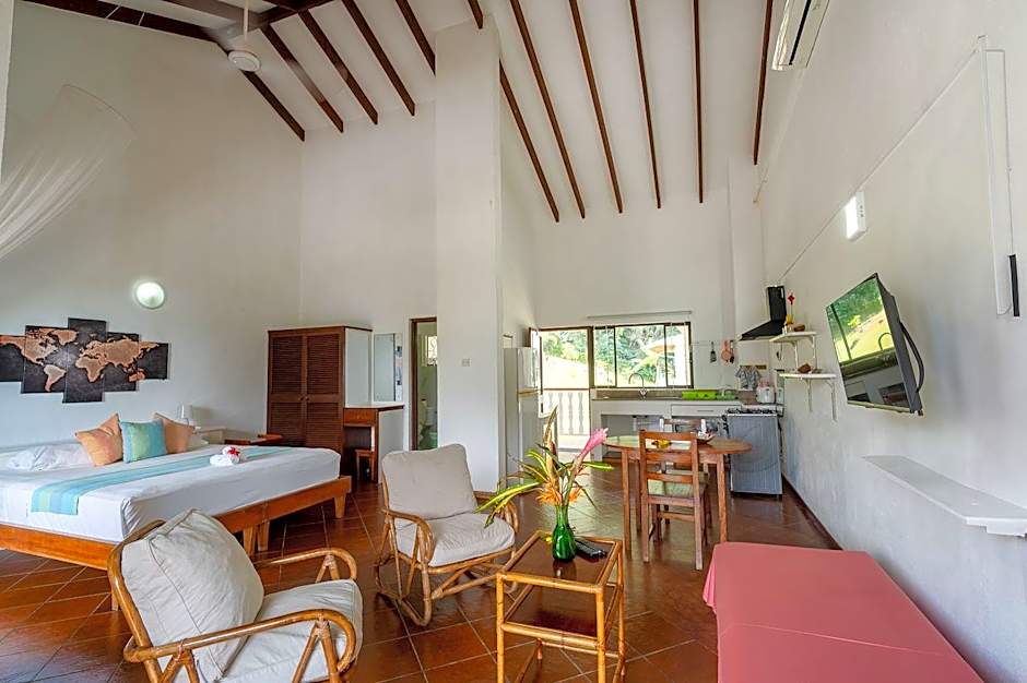 La Residence Villas & Studios