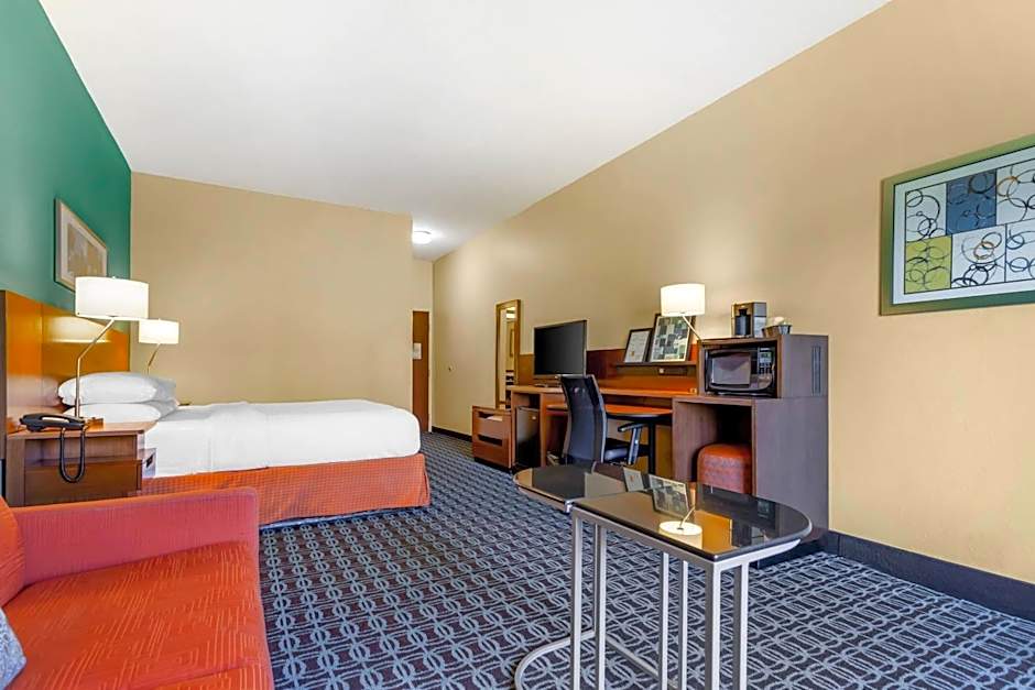 Comfort Inn & Suites Green Bay Stadium Area