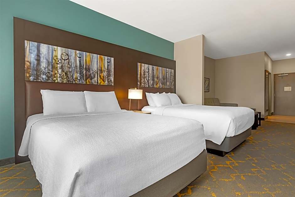 Best Western Plus Isanti