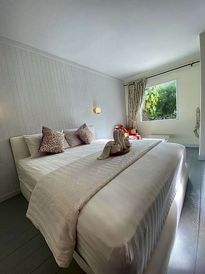 Photo 1 of 14 of Standard 1 Bed