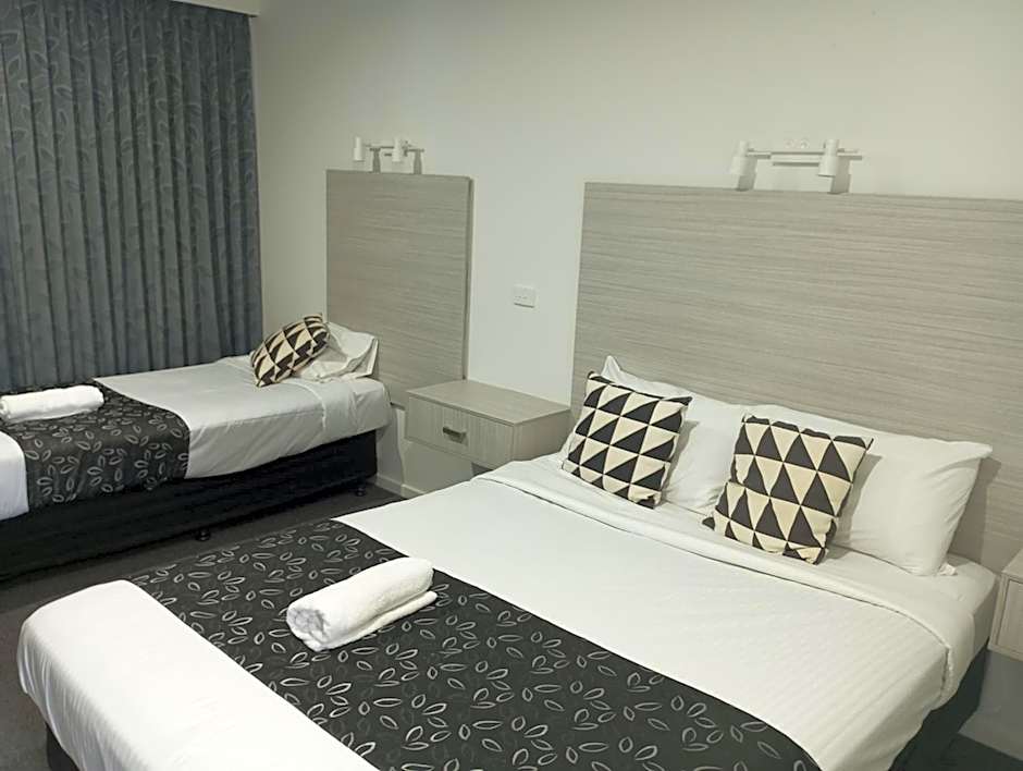 Big Valley Lakeside Paradise Motor Inn