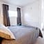 Central location in a great complex with 300mbps internet