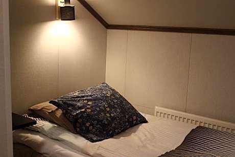 Standard Single Room with Shared Bathroom