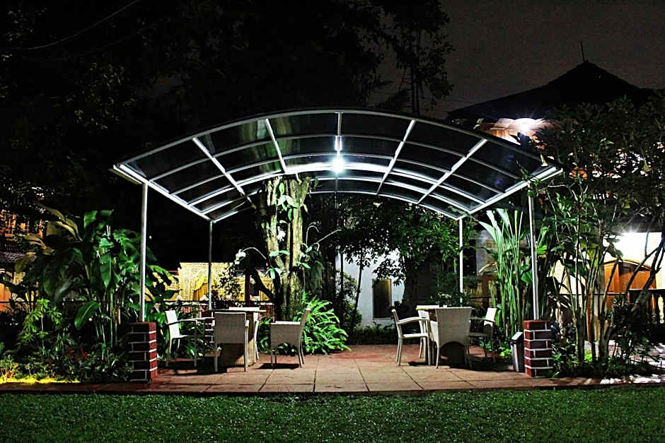 RedDoorz Hostel @ Dago 2