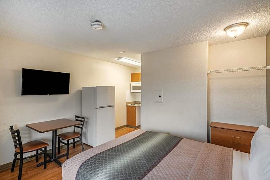 Hometowne Studios Spokane - Valley