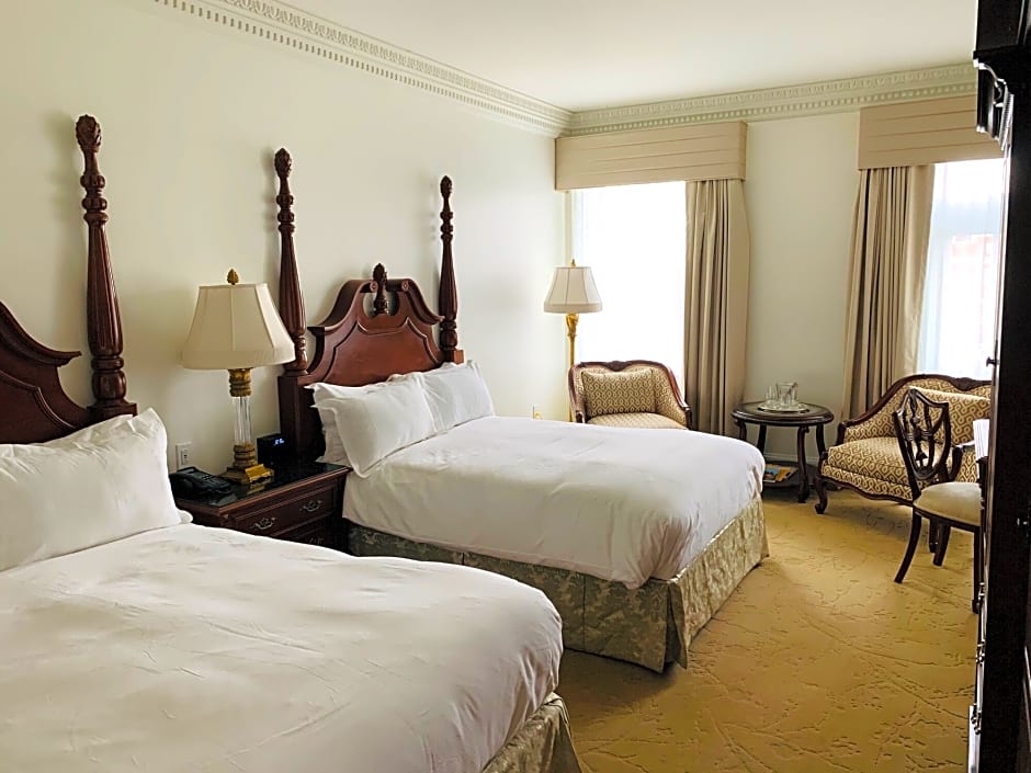Market Pavilion Hotel