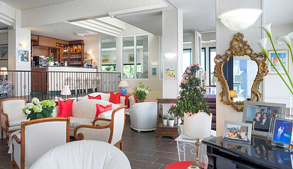 Hotel Admiral - on the beach