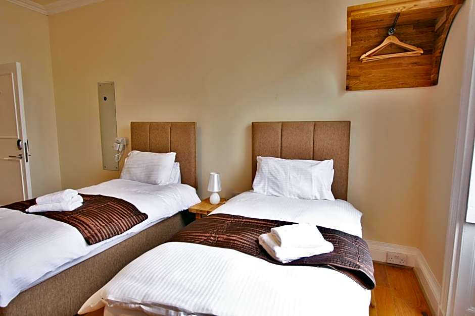 Central Studios Gloucester Place by Roomsbooked