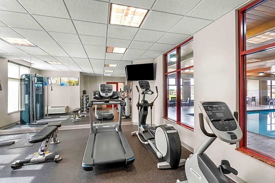 Comfort Inn & Suites Mountain Iron and Virginia