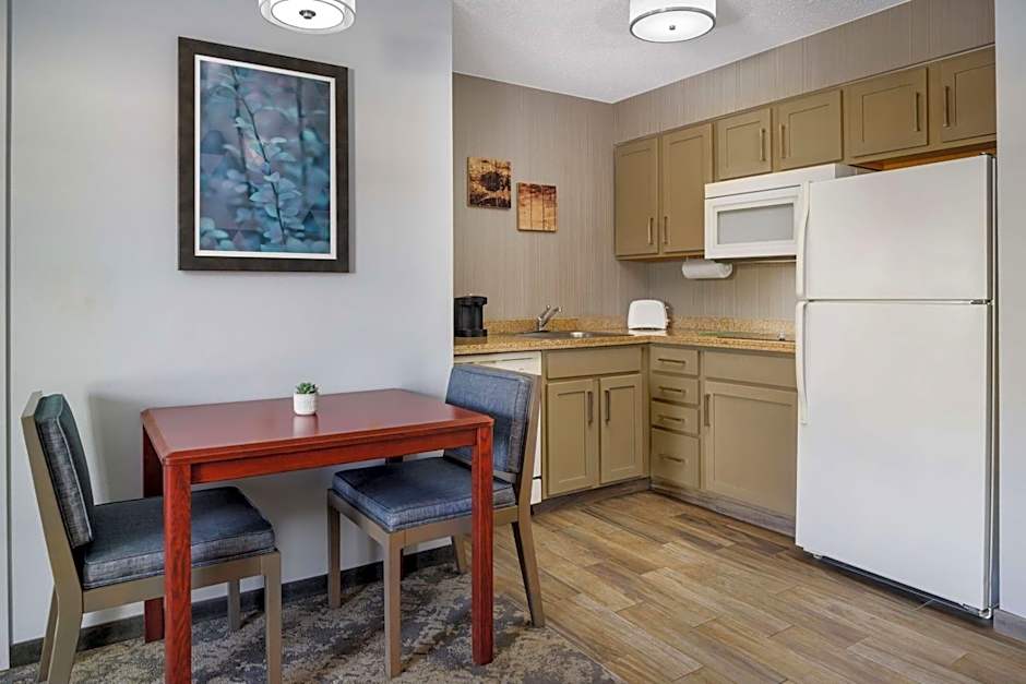 Homewood Suites By Hilton Erie