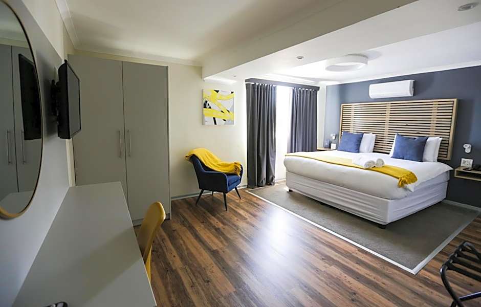New National Hotel and Conference