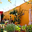 Casa Antiquary - Albergue Turístico