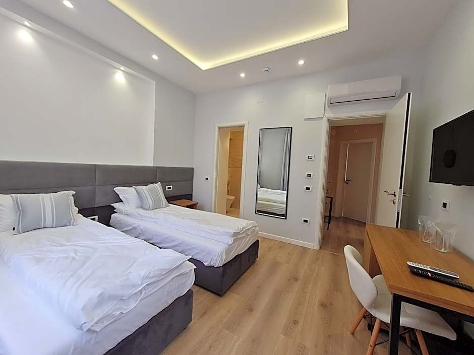 Hotel House K21 – Sofia, PA