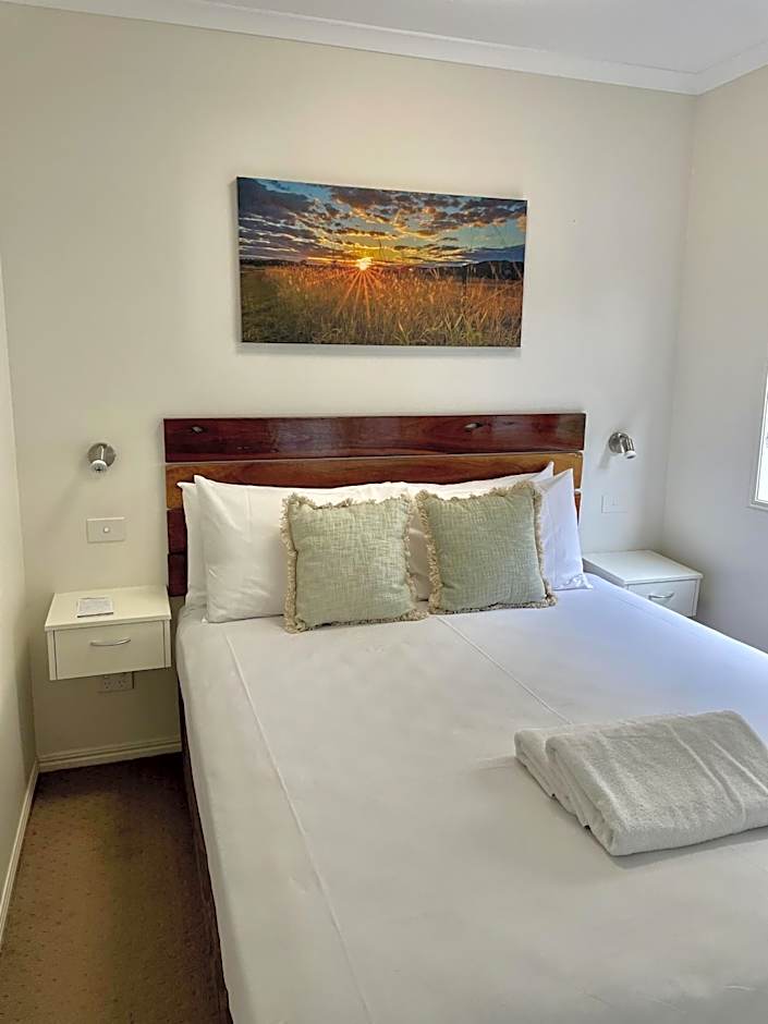 Esk Caravan Park & Rail Trail Motel