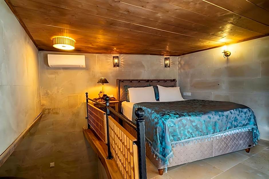 Atilla's Cave Hotel