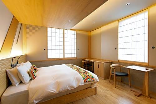 Hotel Ethnography - Higashiyama Sanjo Bettei