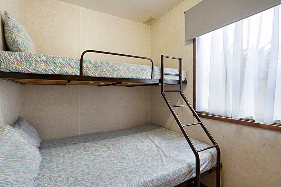 Paradise Palms Caravan Park