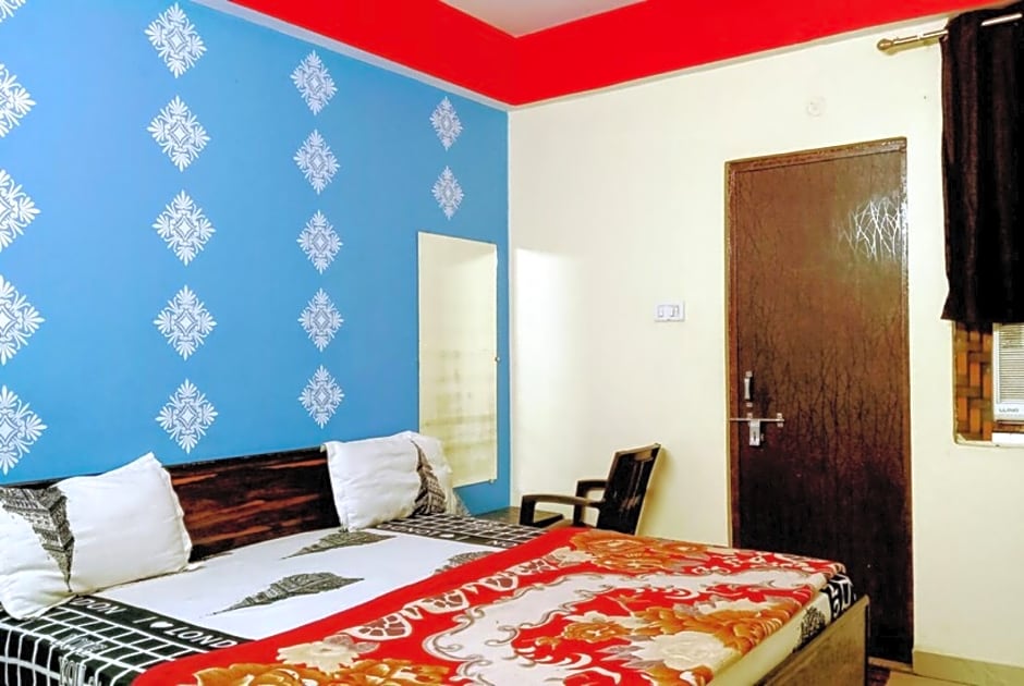 Goroomgo Shivay Guest House Godowlia Varanasi