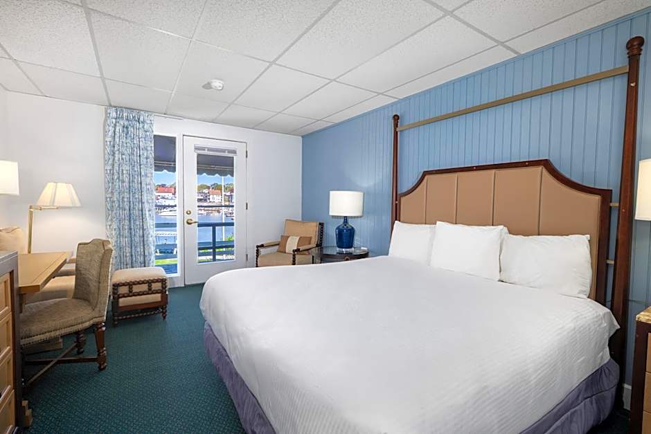 Boothbay Harbor Inn