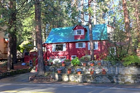 Elliott House Bed & Breakfast